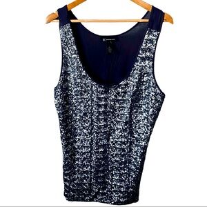 XL Inc shimming front black vest.